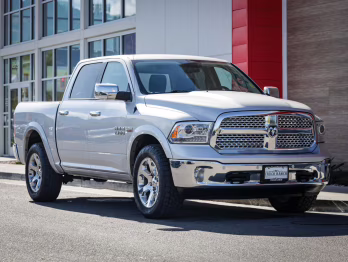 2018 Bright Silver Metallic Clearcoat Ram 1500 Laramie 4X4 Truck