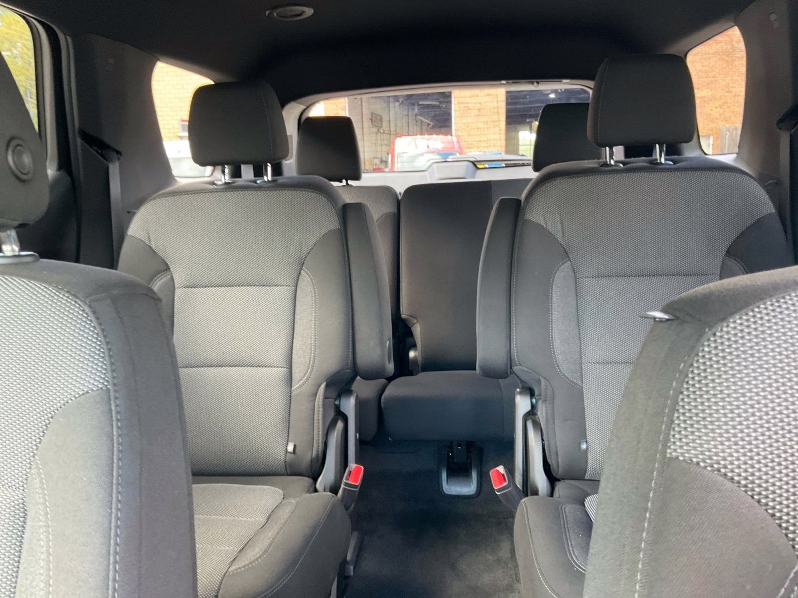 2023 Sterling Gray Metallic Chevrolet Traverse LT FWD SUV