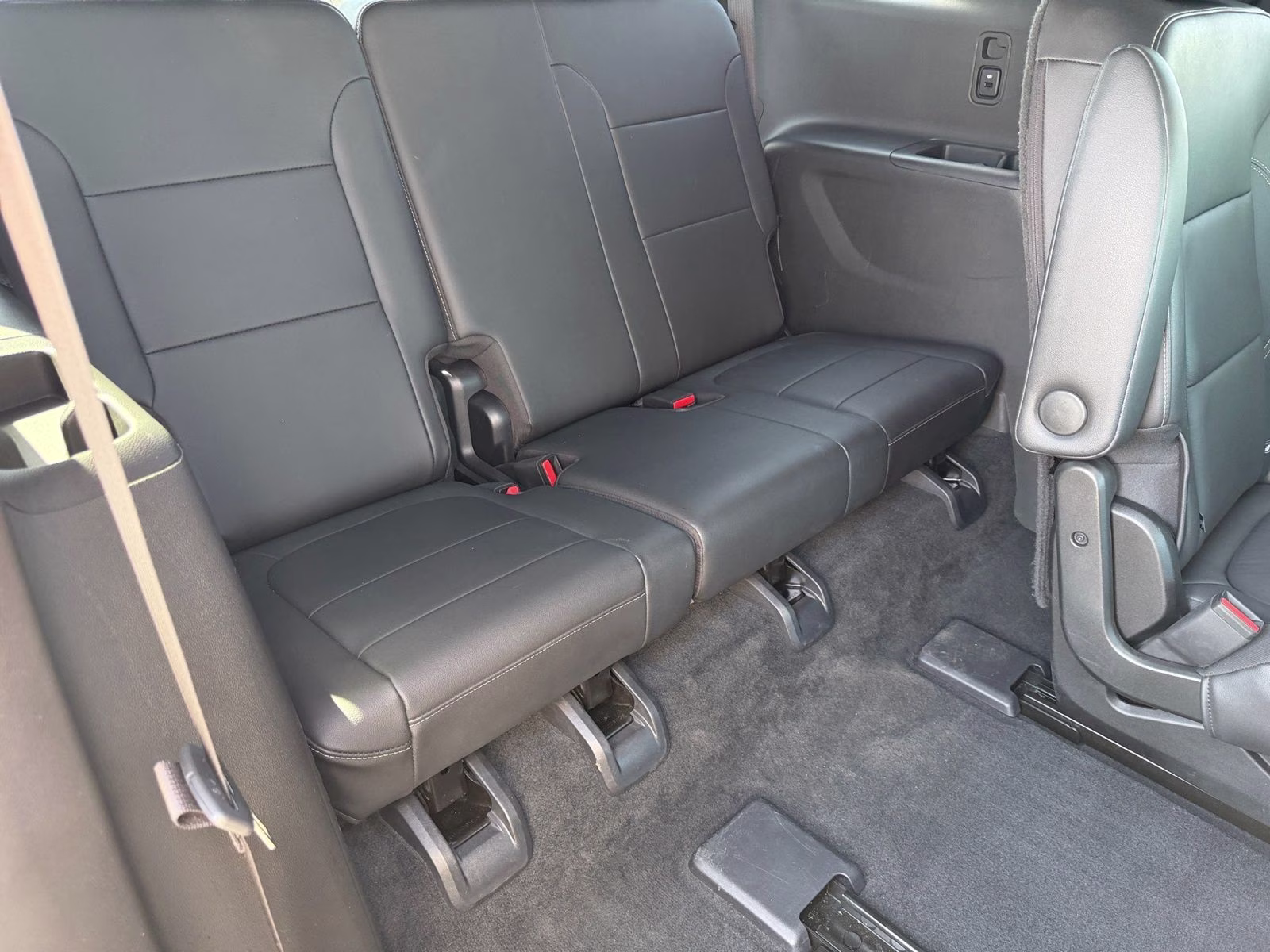 2023 Mosaic Black Metallic Chevrolet Traverse LT Leather AWD SUV