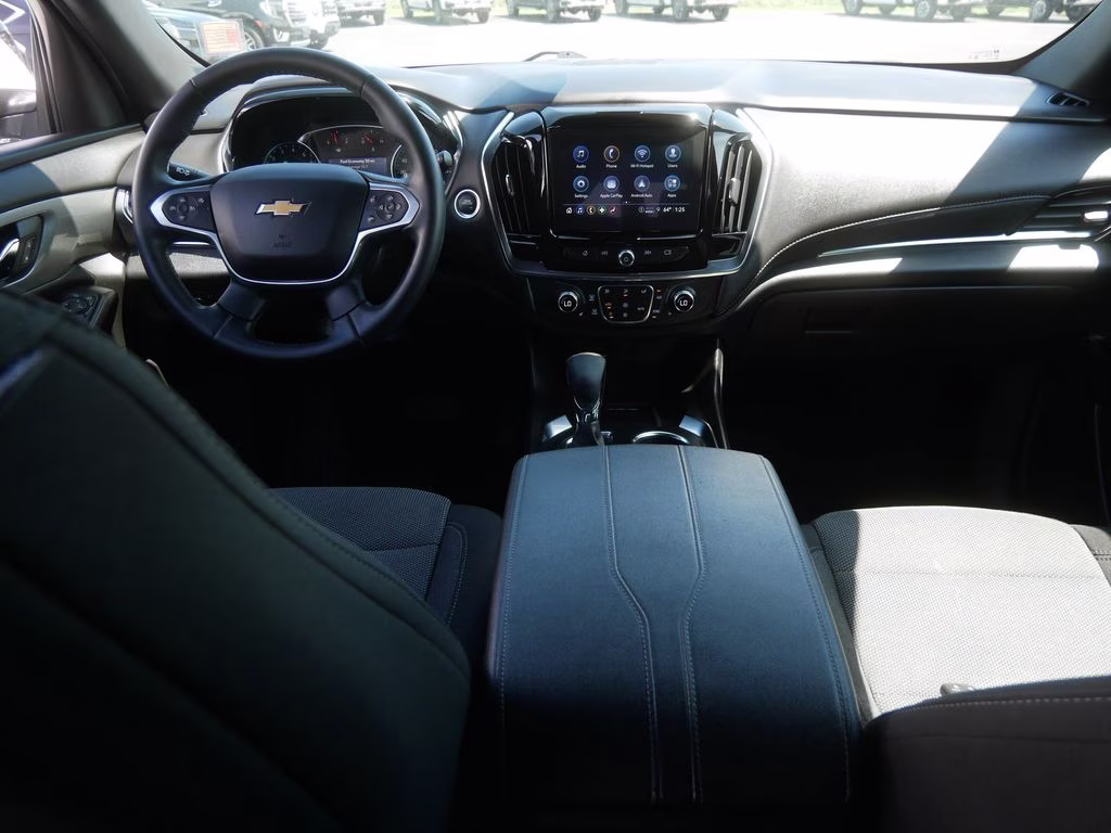 2023 Summit White Chevrolet Traverse LT AWD SUV
