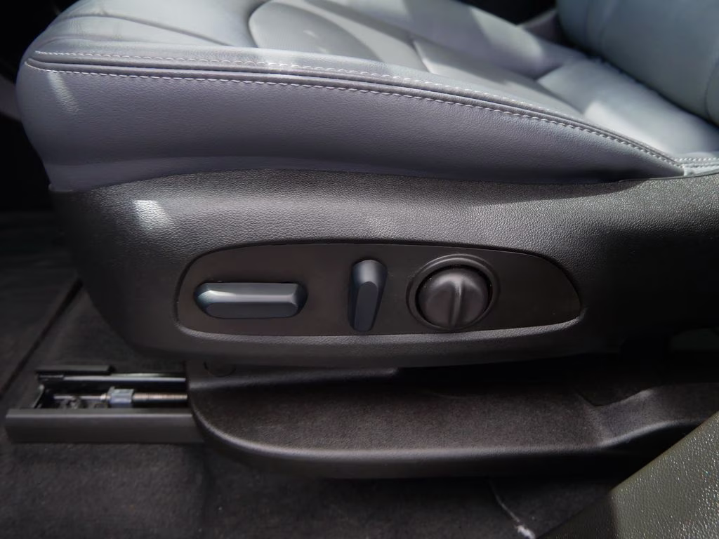 2024 Ebony Twilight Metallic Buick Enclave Essence AWD SUV