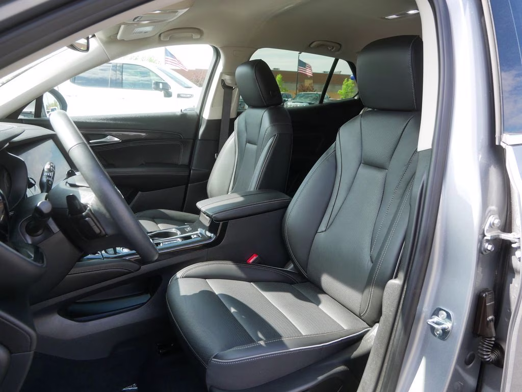 2023 Moonstone Gray Metallic Buick Envision Essence AWD SUV