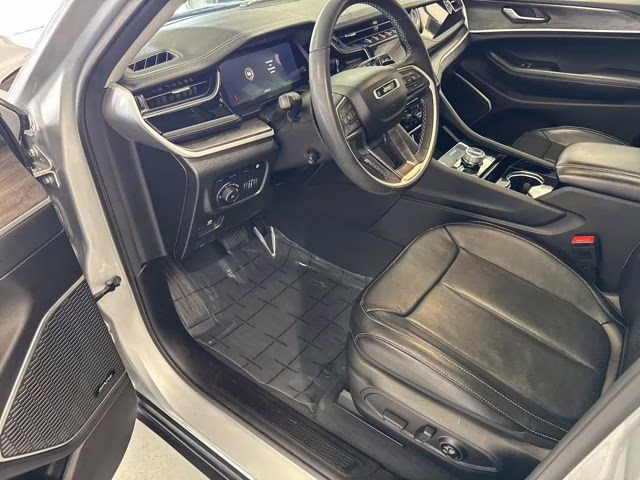2023 Silver Zynith Jeep Grand Cherokee 4xe 4X4 SUV