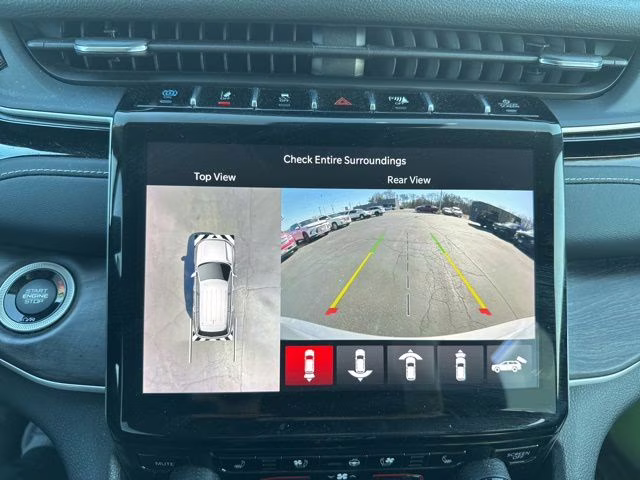 2023 Silver Zynith Jeep Grand Cherokee 4xe 4X4 SUV