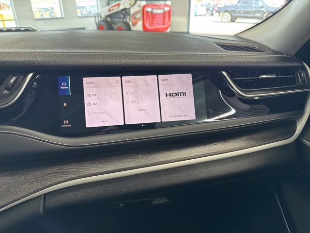 2023 Silver Zynith Jeep Grand Cherokee 4xe 4X4 SUV