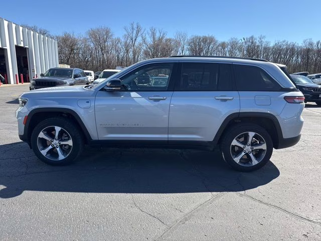 2023 Silver Zynith Jeep Grand Cherokee 4xe 4X4 SUV