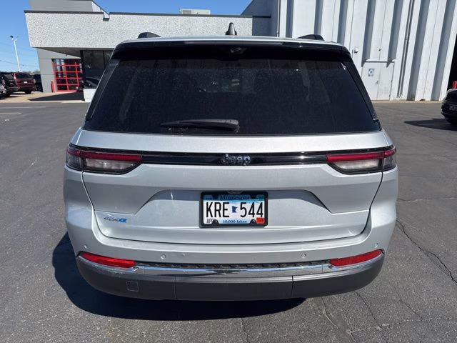 2023 Silver Zynith Jeep Grand Cherokee 4xe 4X4 SUV