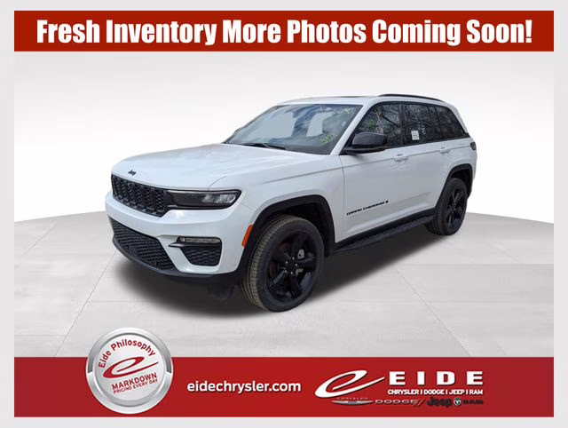 2024 Bright White Clearcoat Jeep Grand Cherokee Limited 4X4 SUV