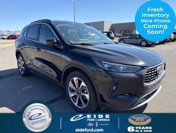 2025 Agate Black Metallic Ford Escape Platinum AWD SUV