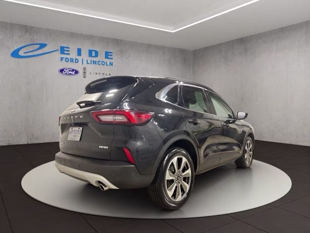 2025 Agate Black Metallic Ford Escape Platinum AWD SUV