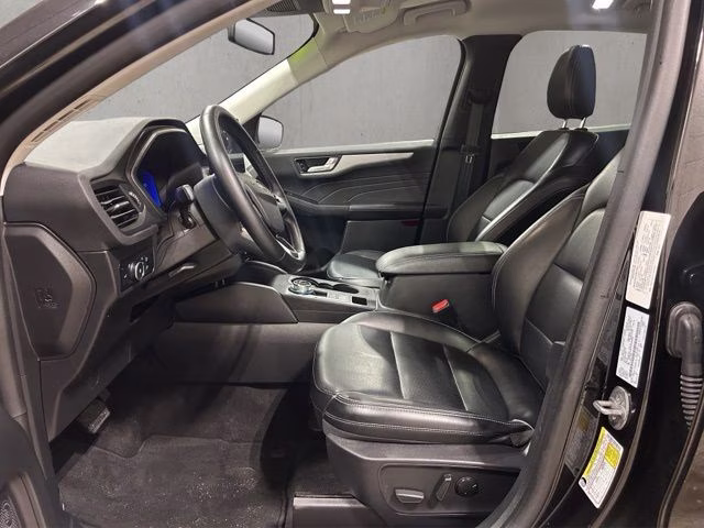 2025 Agate Black Metallic Ford Escape Platinum AWD SUV
