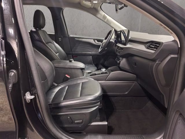 2025 Agate Black Metallic Ford Escape Platinum AWD SUV