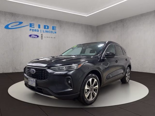 2025 Agate Black Metallic Ford Escape Platinum AWD SUV