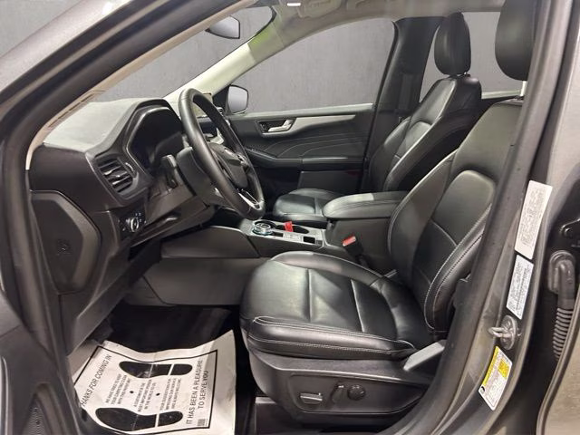 2025 Carbonized Gray Metallic Ford Escape Platinum AWD SUV
