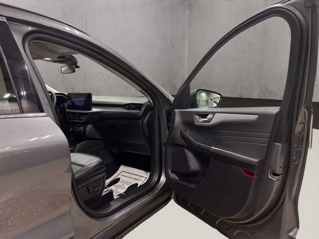 2025 Carbonized Gray Metallic Ford Escape Platinum AWD SUV