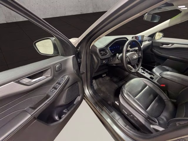 2025 Carbonized Gray Metallic Ford Escape Platinum AWD SUV