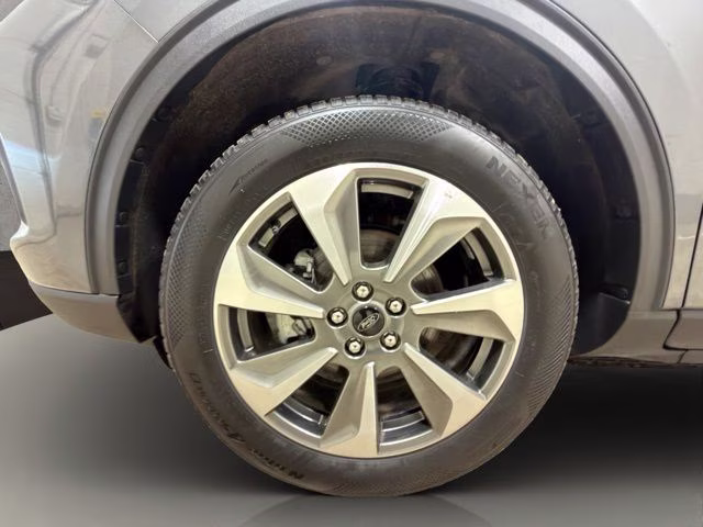 2025 Carbonized Gray Metallic Ford Escape Platinum AWD SUV