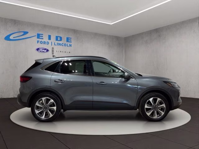 2025 Carbonized Gray Metallic Ford Escape Platinum AWD SUV