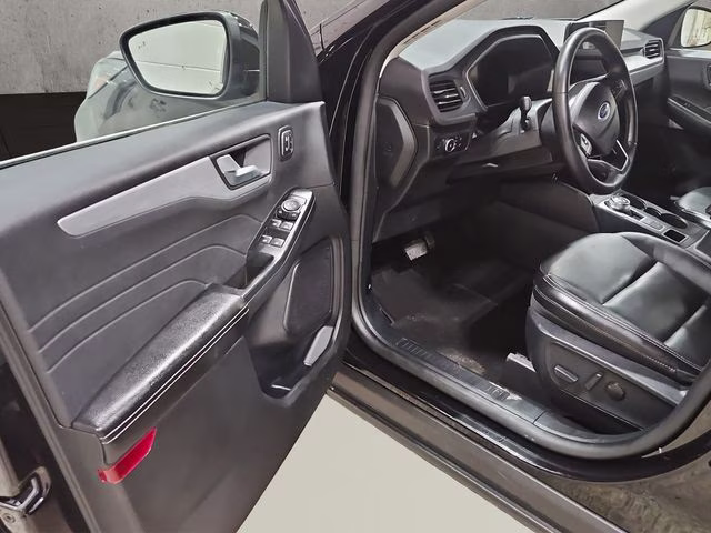 2025 Agate Black Metallic Ford Escape Platinum AWD SUV