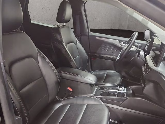 2025 Agate Black Metallic Ford Escape Platinum AWD SUV