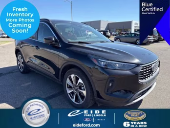 2025 Agate Black Metallic Ford Escape Platinum AWD SUV