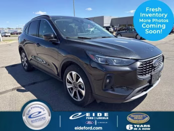 2025 Agate Black Metallic Ford Escape Platinum AWD SUV