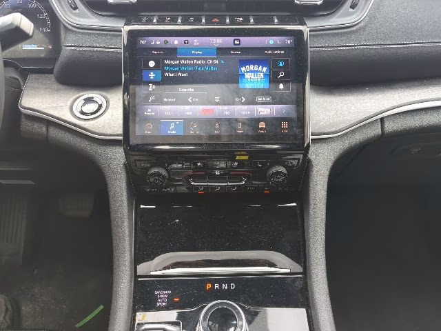 2024 Diamond Black Crystal Pearlcoat Jeep Grand Cherokee Limited 4X4 SUV