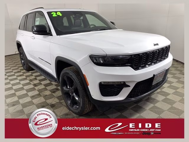 2024 Bright White Clearcoat Jeep Grand Cherokee Limited 4X4 SUV