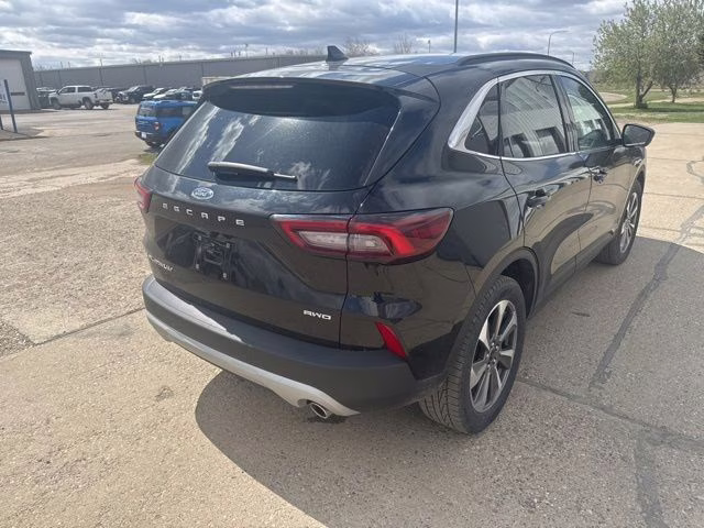 2025 Agate Black Metallic Ford Escape Platinum AWD SUV