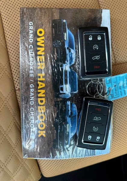 2025 Silver Zynith Jeep Grand Cherokee Summit Reserve 4X4 SUV