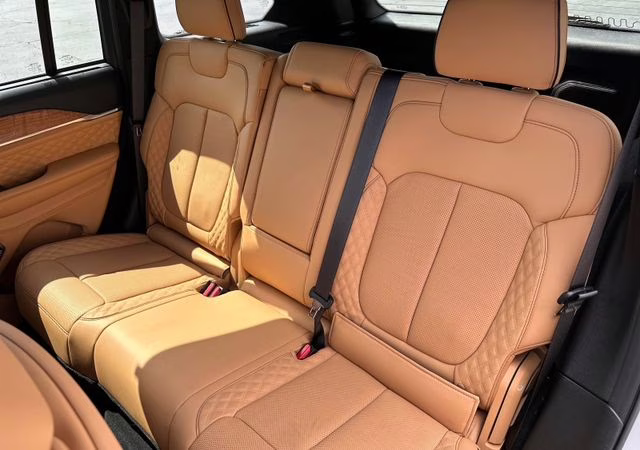 2025 Silver Zynith Jeep Grand Cherokee Summit Reserve 4X4 SUV