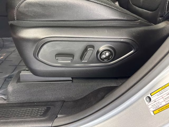2023 Silver Zynith Jeep Grand Cherokee 4xe 4X4 SUV
