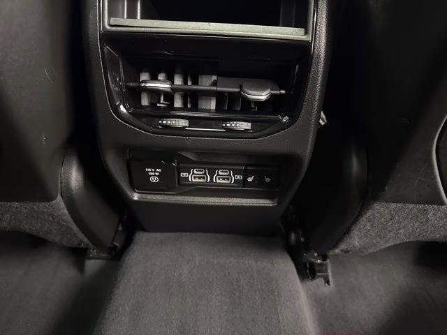 2023 Silver Zynith Jeep Grand Cherokee 4xe 4X4 SUV