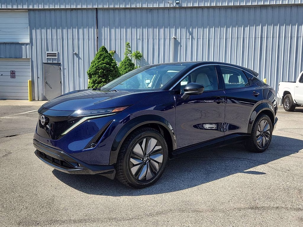 2023 Deep Ocean Blue Pearl/Black Diamond Pearl Nissan ARIYA EVOLVE+ FWD SUV