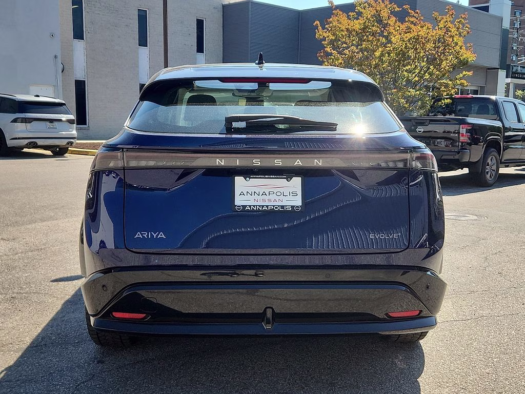 2023 Deep Ocean Blue Pearl/Black Diamond Pearl Nissan ARIYA EVOLVE+ FWD SUV