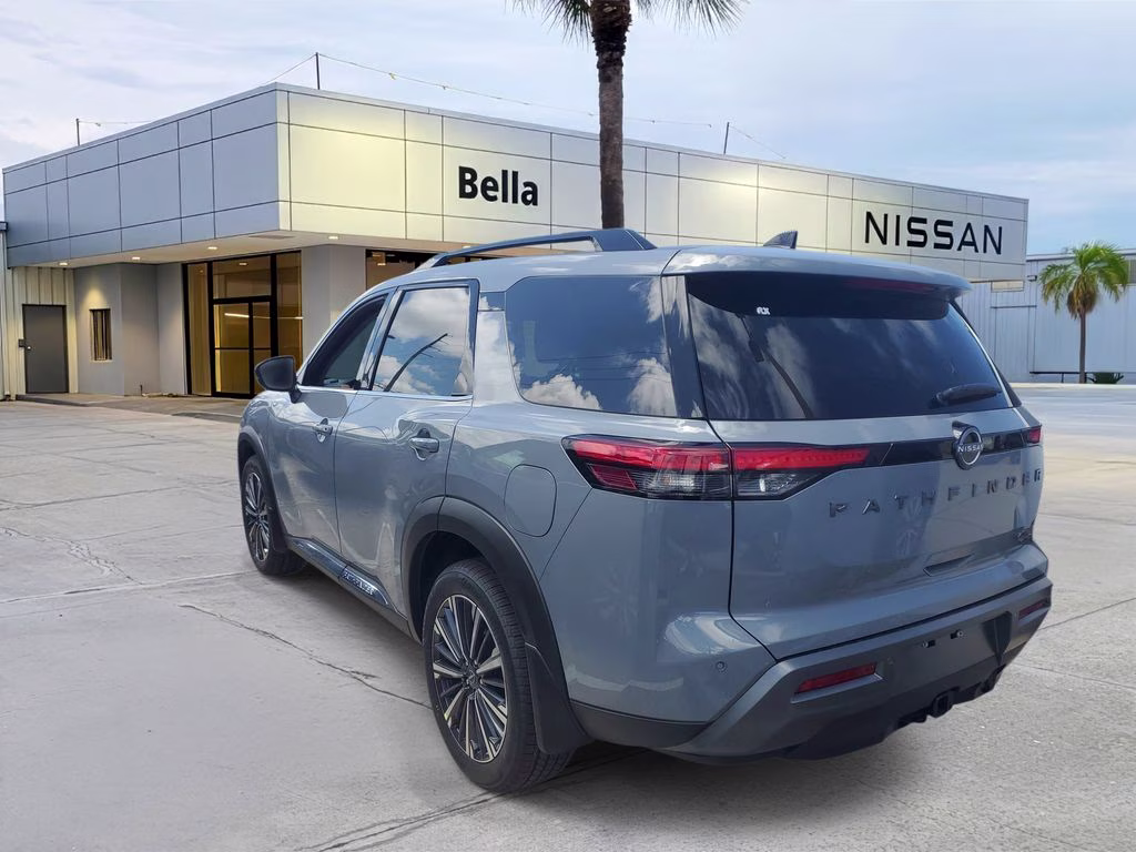 2026 Boulder Gray Pearl Nissan Pathfinder Platinum 4X4 SUV