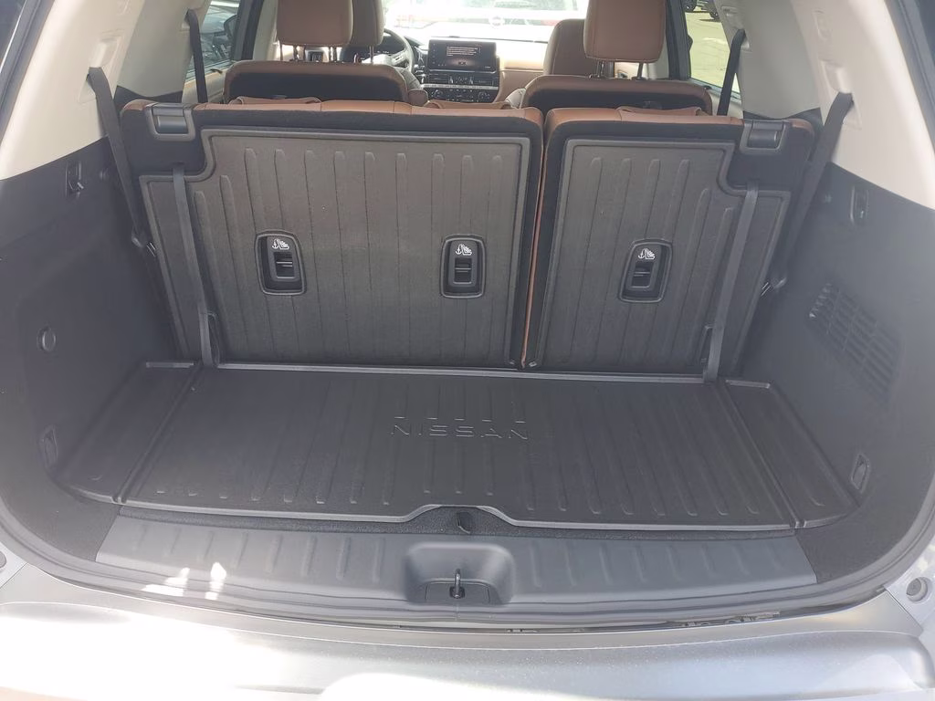 2026 Boulder Gray Pearl Nissan Pathfinder Platinum 4X4 SUV