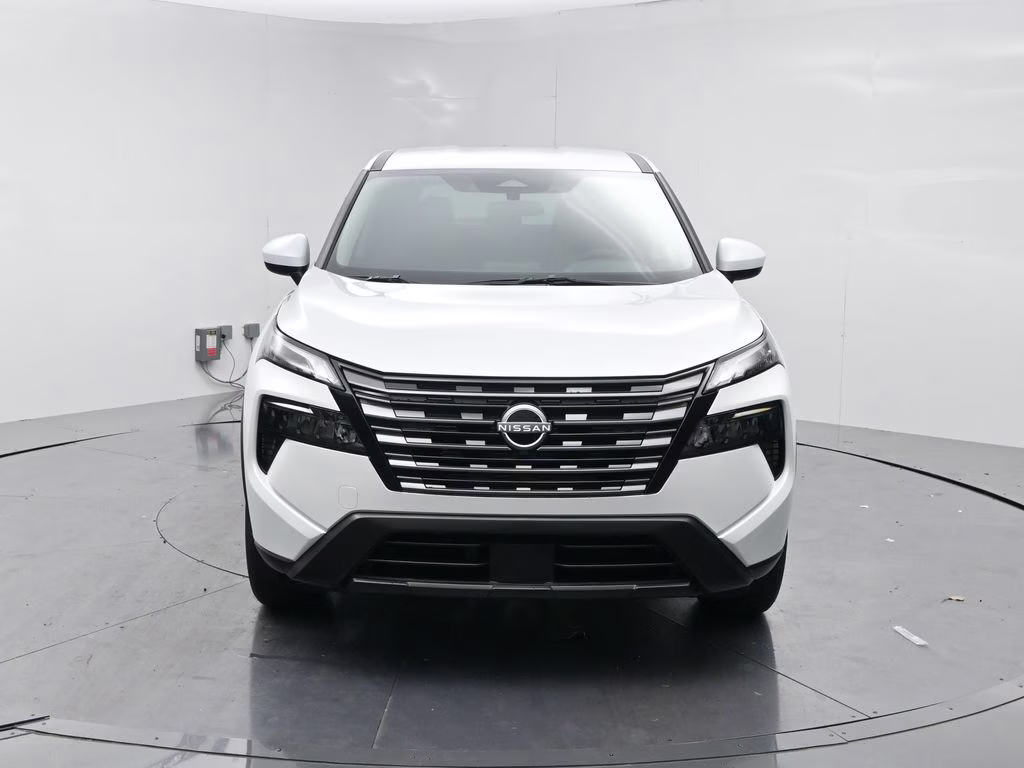 2026 Everest White Pearl Tricoat Nissan Rogue SV FWD SUV