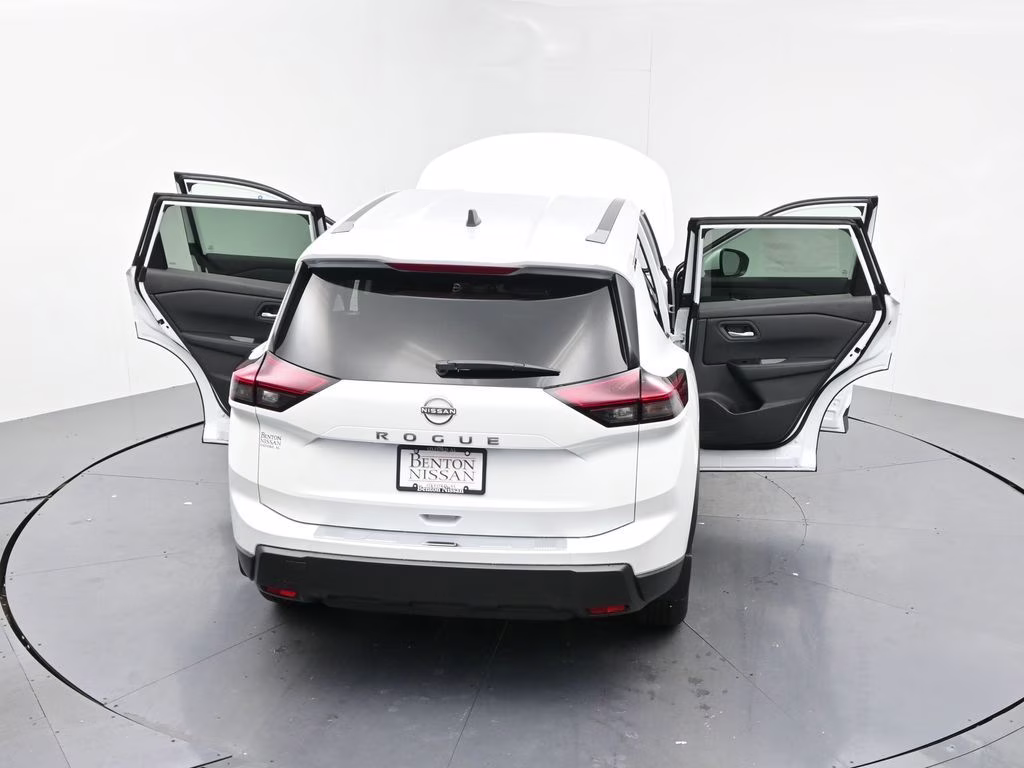 2026 Everest White Pearl Tricoat Nissan Rogue SV FWD SUV