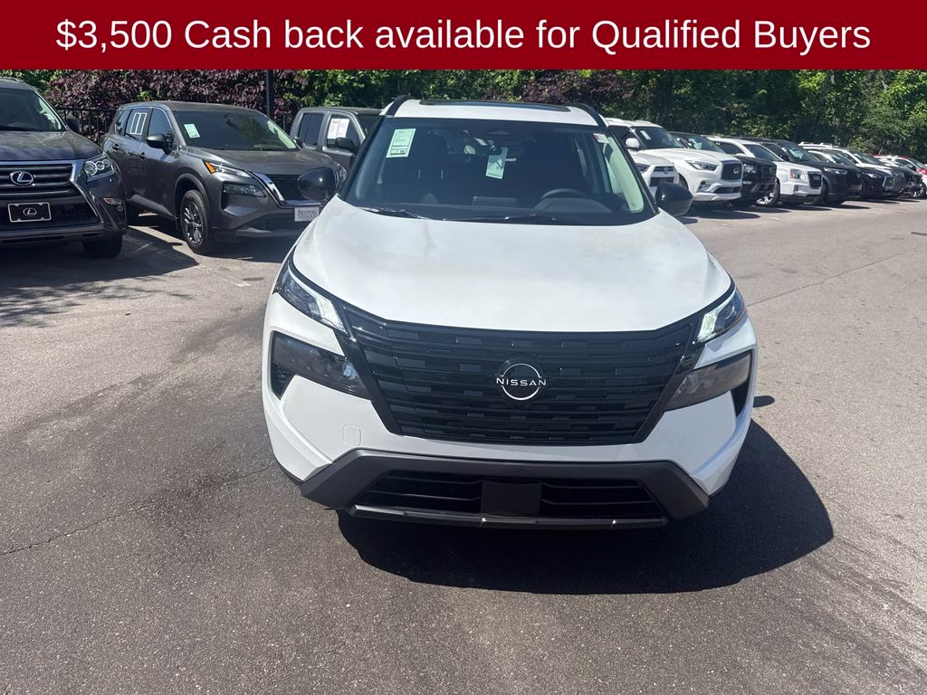 2026 Everest White Pearl Tricoat Nissan Rogue Dark Armor FWD SUV