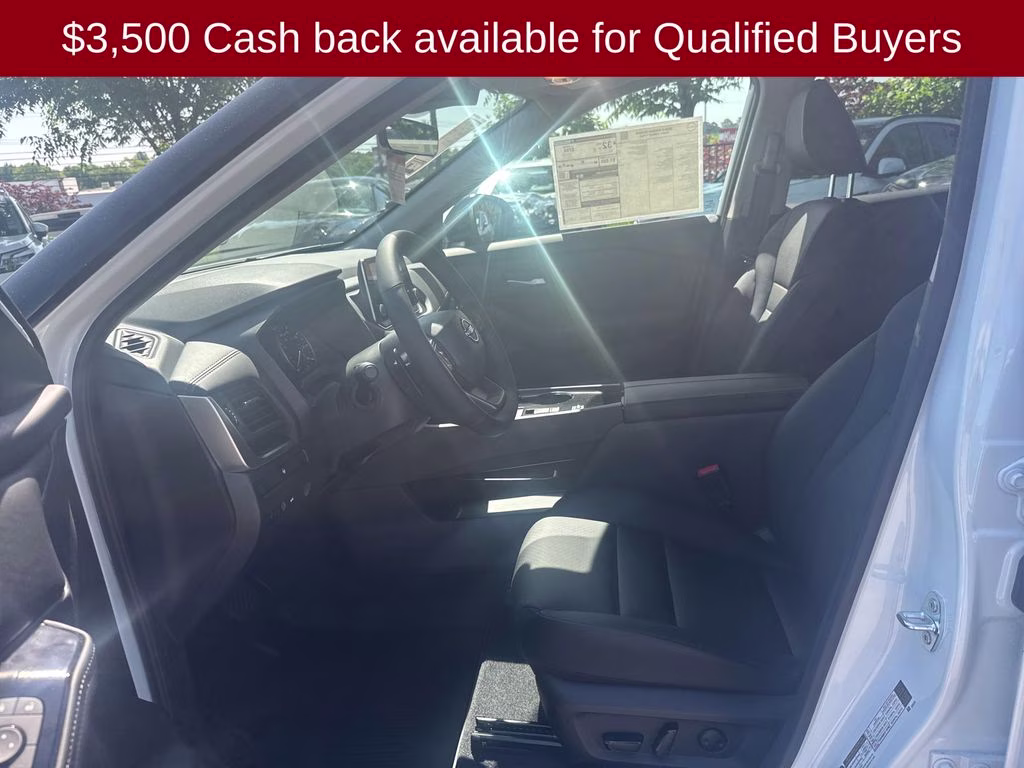 2026 Everest White Pearl Tricoat Nissan Rogue Dark Armor FWD SUV