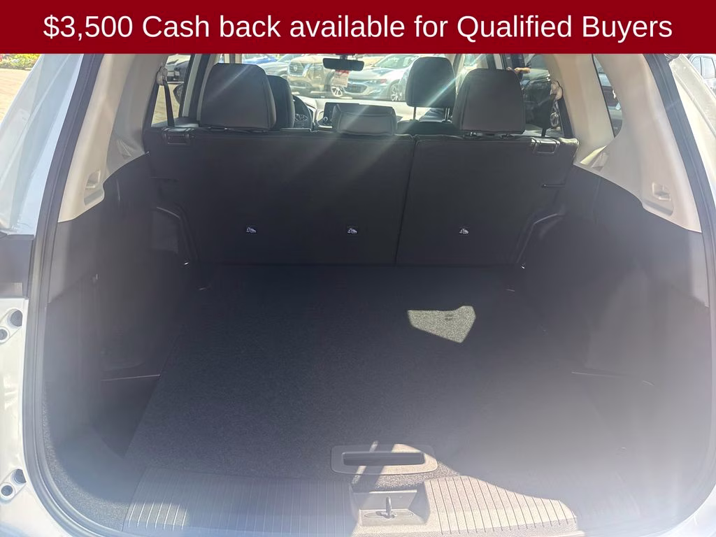 2026 Everest White Pearl Tricoat Nissan Rogue Dark Armor FWD SUV