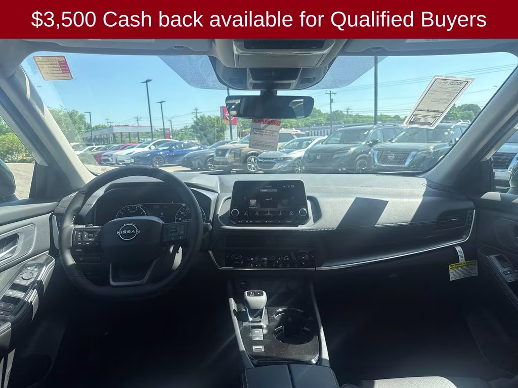 2026 Everest White Pearl Tricoat Nissan Rogue Dark Armor FWD SUV