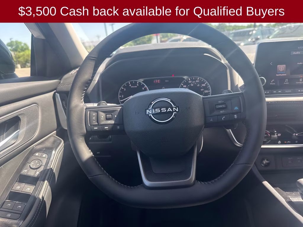 2026 Everest White Pearl Tricoat Nissan Rogue Dark Armor FWD SUV
