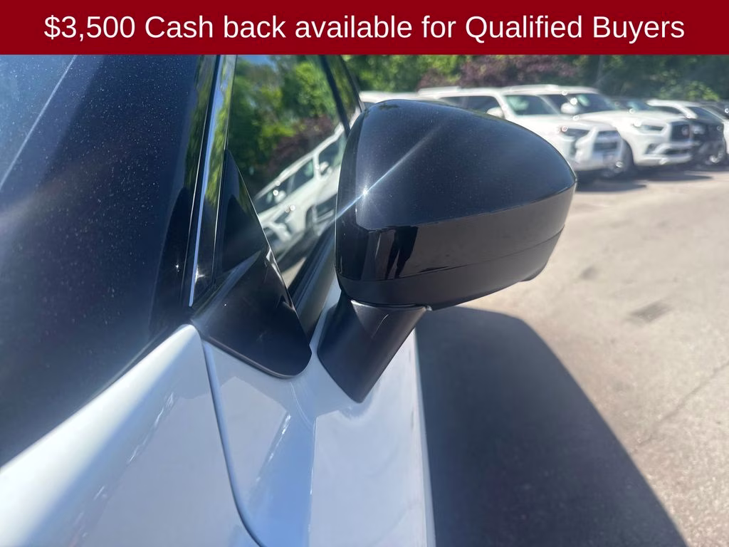 2026 Everest White Pearl Tricoat Nissan Rogue Dark Armor FWD SUV