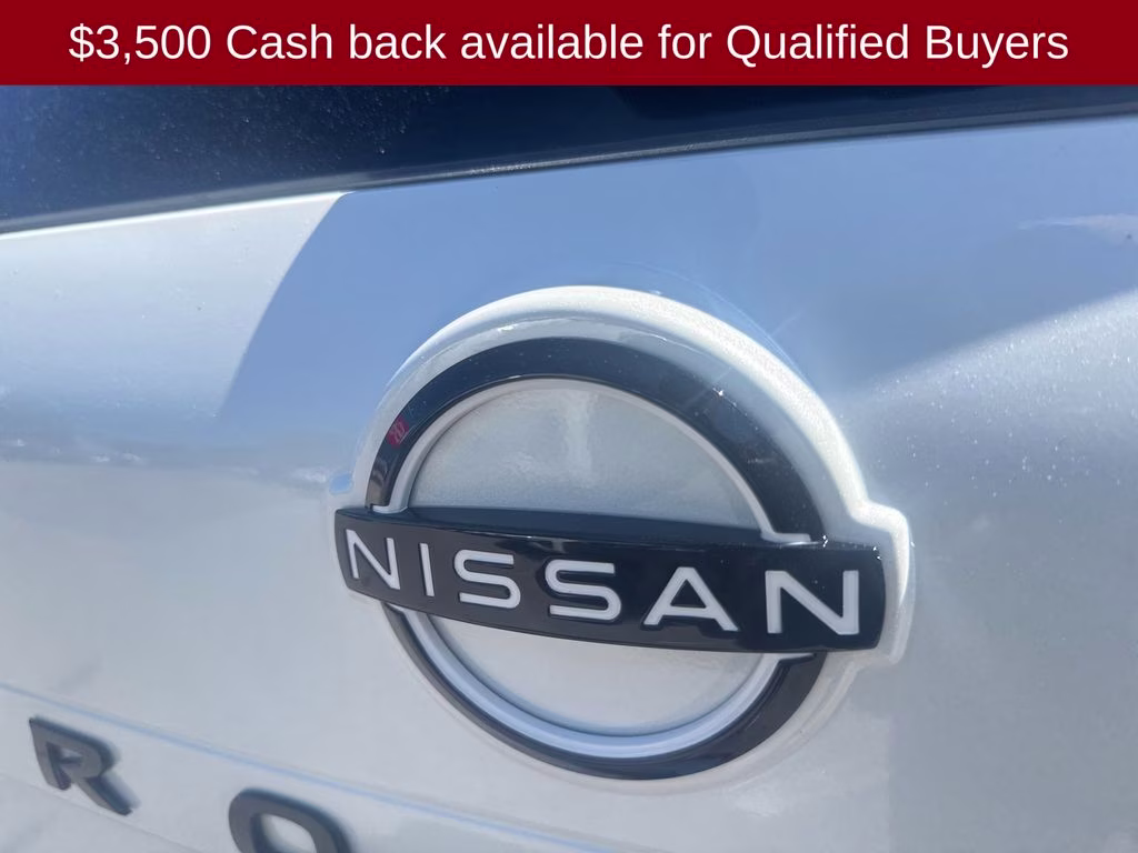 2026 Everest White Pearl Tricoat Nissan Rogue Dark Armor FWD SUV