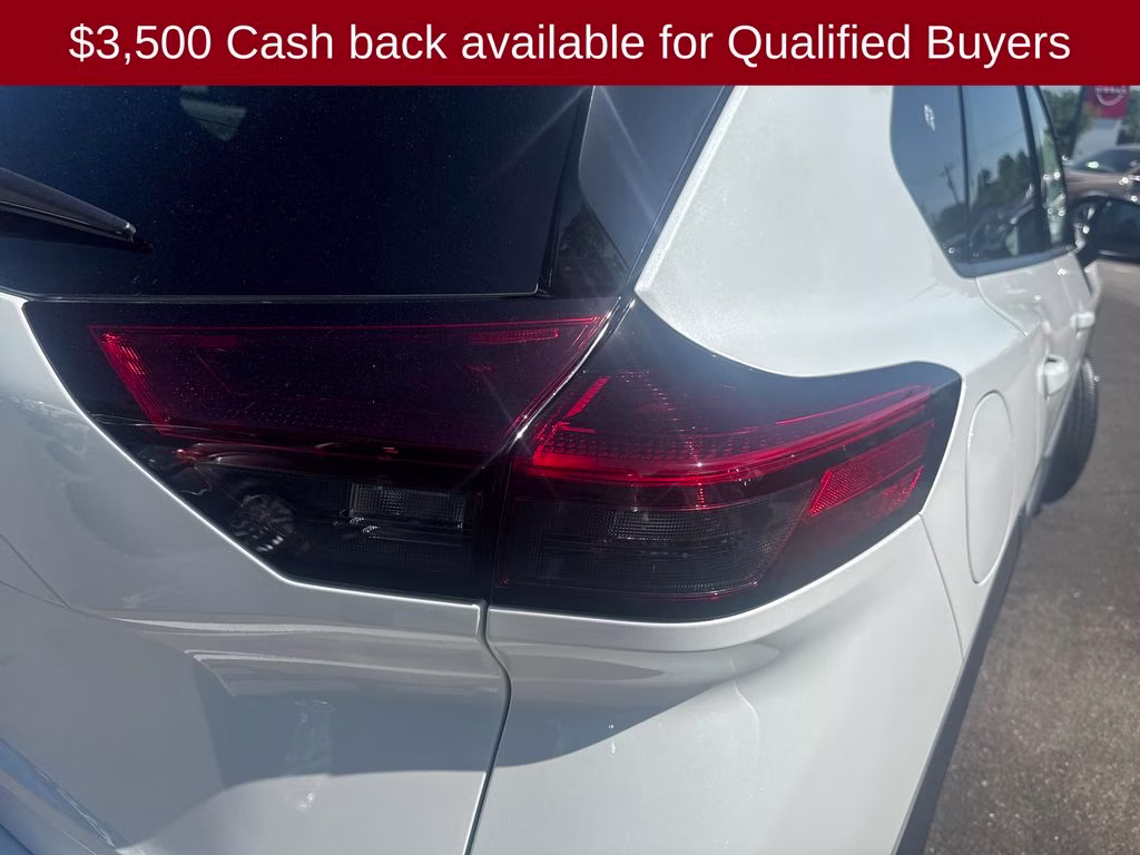 2026 Everest White Pearl Tricoat Nissan Rogue Dark Armor FWD SUV