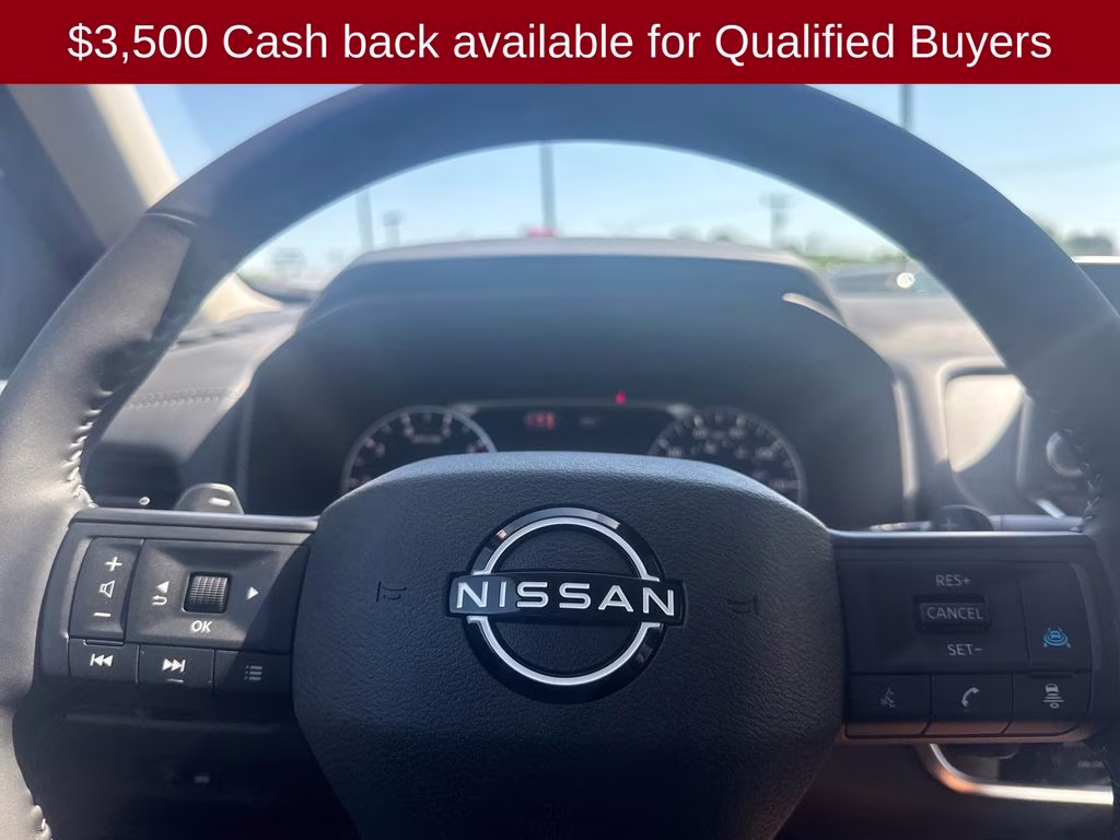 2026 Everest White Pearl Tricoat Nissan Rogue Dark Armor FWD SUV