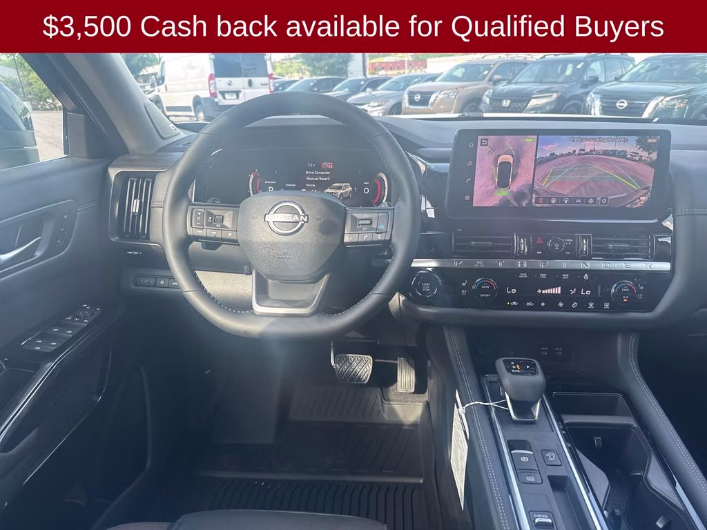 2026 Everest White Pearl Tricoat Nissan Pathfinder Platinum FWD SUV