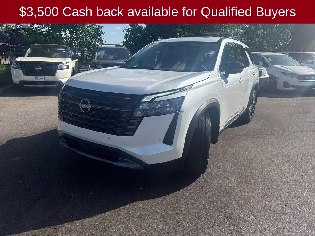 2026 Everest White Pearl Tricoat Nissan Pathfinder Platinum FWD SUV